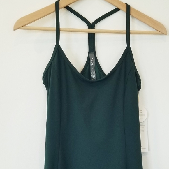 Vuori Women's One Shot Tennis Dress Breathable Active built in Shorts Ru… - Picture 12 of 14